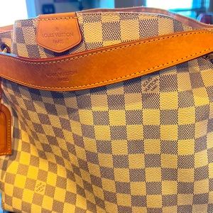 Louis Vuitton shoulder bag
